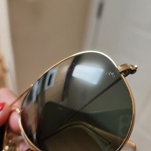 SOLD Aviator Cassic Ray-Ban